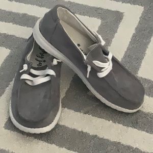 Hey dudes (wannabes)